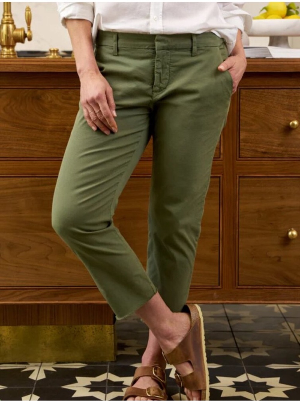 Frank & Eileen Wicklow Sz 4 Army Green Italian Chino Pants